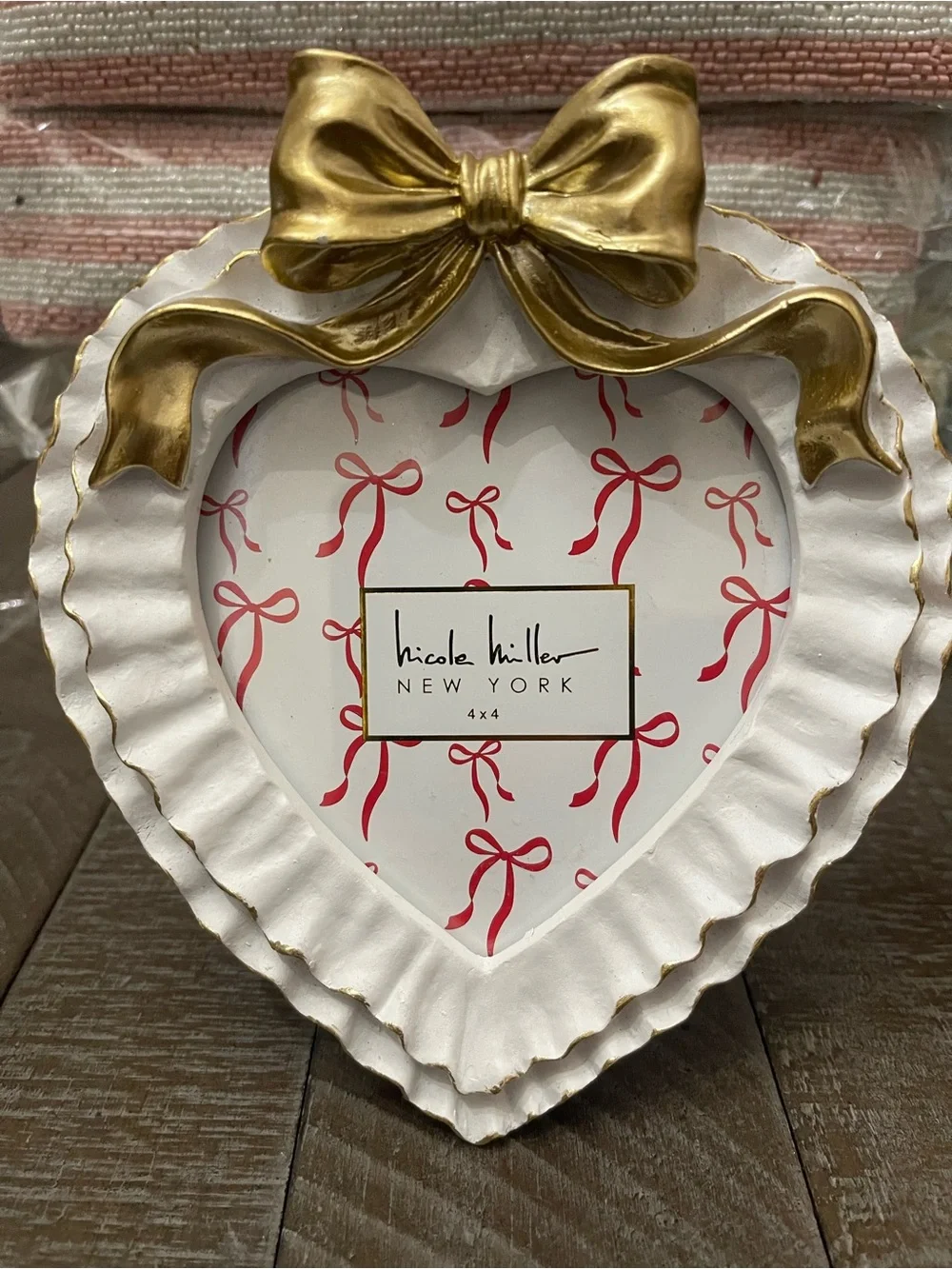 Nicole Miller Heart Photo Frame in White and Gold